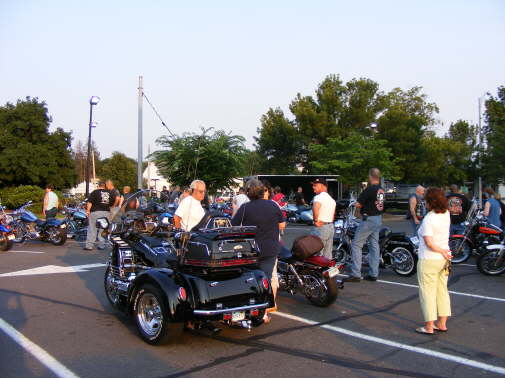 2008_0712BIKENIGHT0012