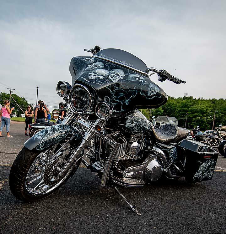 Custom skull bagger — Vindicator Cycle