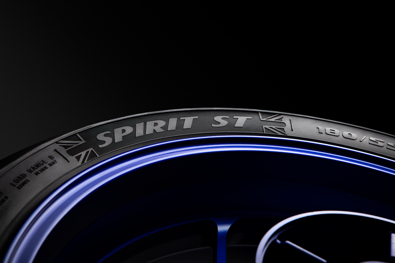 Tire - Spirit ST - Front - 120/60ZR17 - (55W)
