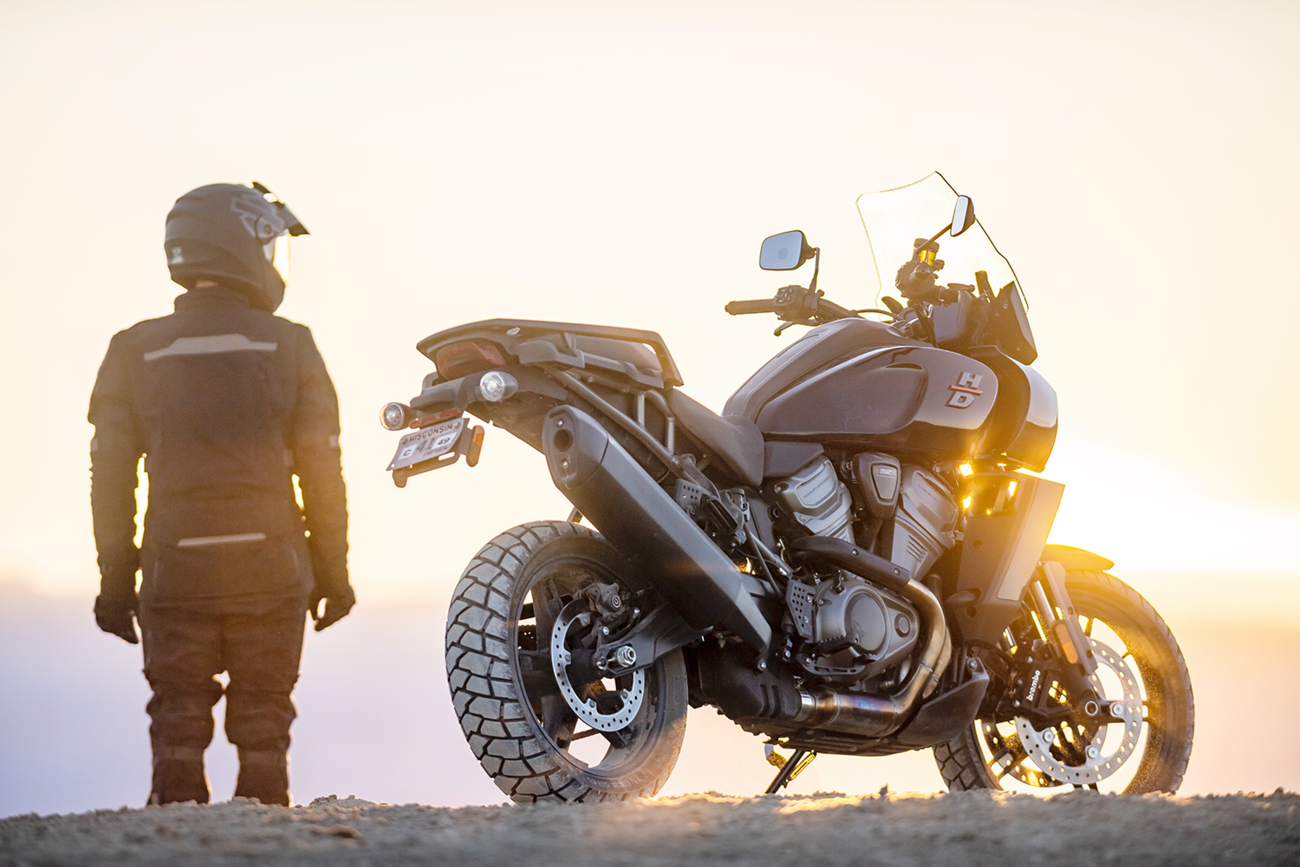Tire - Scorcher Adventure - Rear - 170/60R17 - 72V