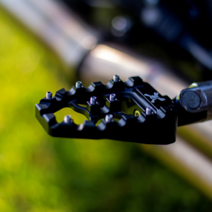 MX Evolution Driver Pegs - Black - Softail