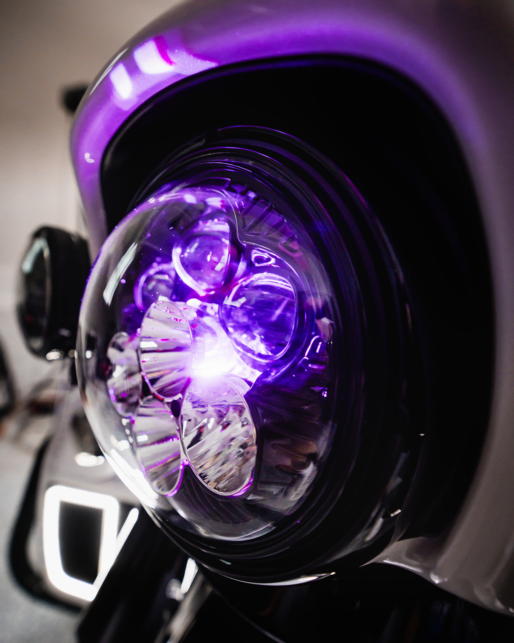Headlight - Shark Demon® - LED - Color Changing