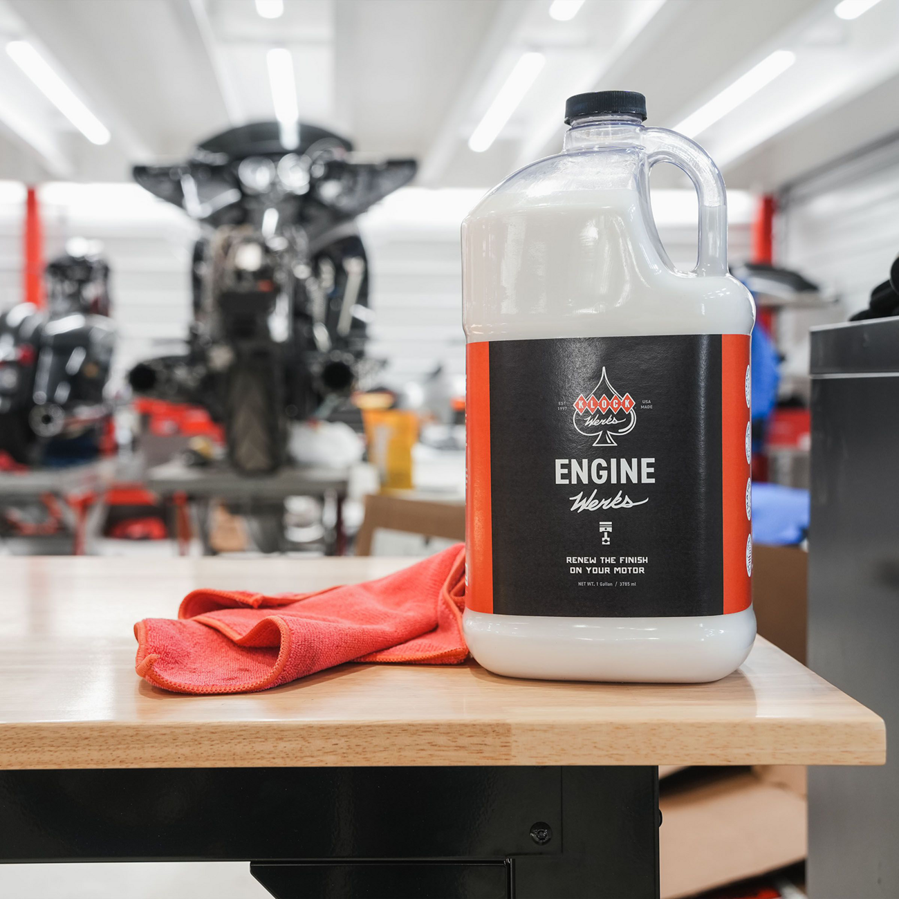 Engine Werks Cleaner - 1 US gal.
